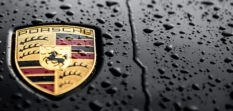  Porsche Insurance launches in Canada