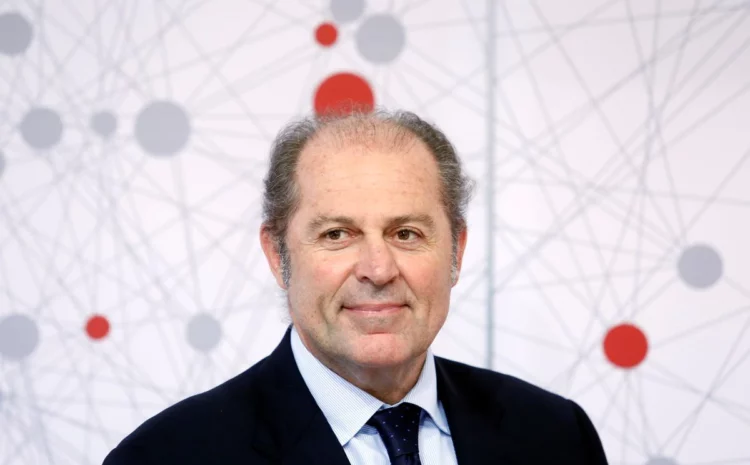  Generali CEO’s bold plan may just save his neck