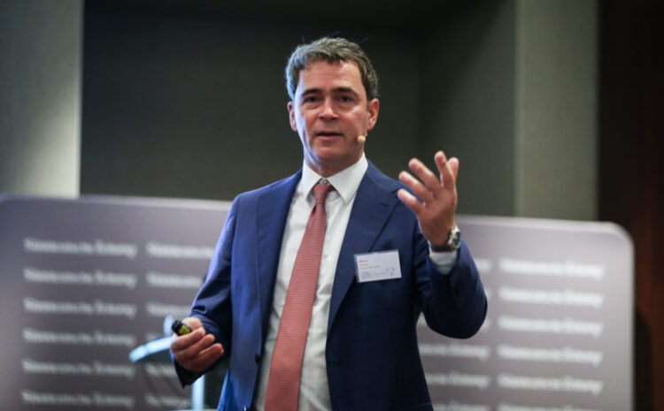  Lloyd’s CFO to take on COO duties