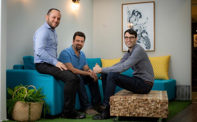  Rewire partners with Qover and AIG