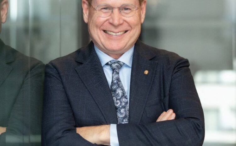  Sun Life’s Kevin Strain Names Manjit Singh as New President of Sun Life Asia