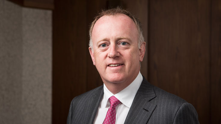  Lloyd’s CEO Warns of UK Tax Rises Amid Strong Market Performance
